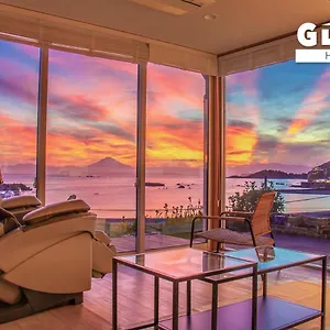 別荘 Gloce 葉山 Ocean View House 都心から1時間 湘南の絶景を独り占めペットok 出張bbq有り